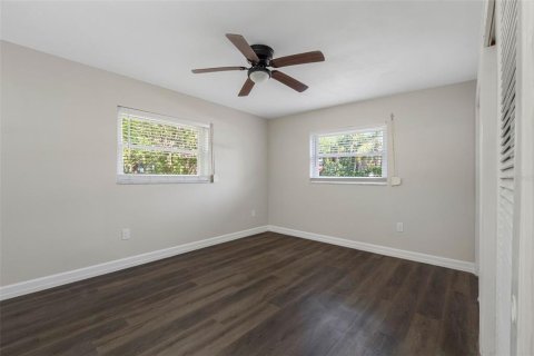 Casa en venta en Palm Harbor, Florida, 2 dormitorios, 153.85 m2 № 2135014 - foto 19