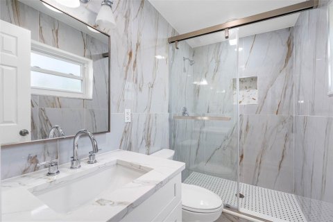 Casa en venta en Palm Harbor, Florida, 2 dormitorios, 153.85 m2 № 2135014 - foto 15