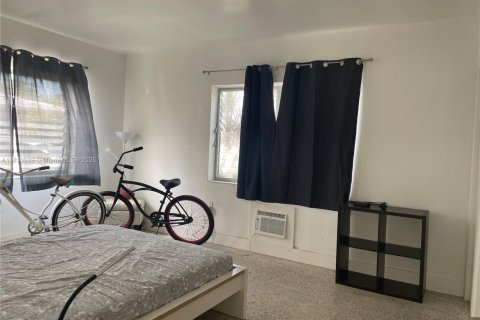 Casa en alquiler en Miami Beach, Florida, 2 dormitorios, 83.61 m2 № 1758537 - foto 6