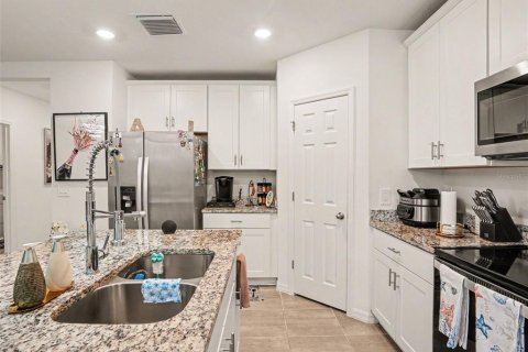 Casa en venta en Haines City, Florida, 3 dormitorios, 138.33 m2 № 2208320 - foto 14