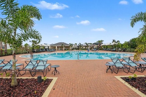 Casa en venta en Haines City, Florida, 3 dormitorios, 138.33 m2 № 2208320 - foto 5