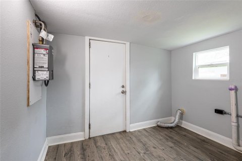 Casa en venta en Tampa, Florida, 3 dormitorios, 107.95 m2 № 2207573 - foto 12