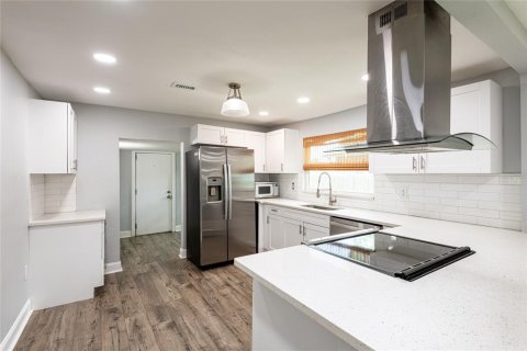 Casa en venta en Tampa, Florida, 3 dormitorios, 107.95 m2 № 2207573 - foto 16