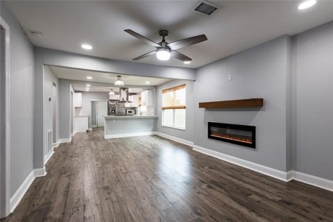 Casa en venta en Tampa, Florida, 3 dormitorios, 107.95 m2 № 2207573 - foto 19
