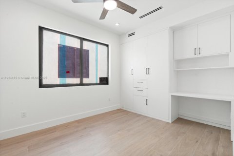 Купить таунхаус в Форт-Лодердейл, Флорида 4 спальни, 222.22м2, № 1974343 - фото 8