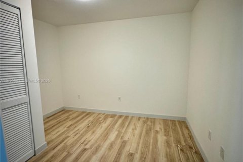 Condominio en venta en Miami, Florida, 1 dormitorio, 76.55 m2 № 2010712 - foto 27