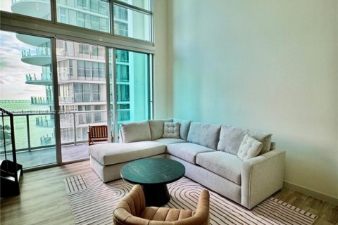 Condominio en venta en Miami, Florida, 1 dormitorio, 76.55 m2 № 2010712 - foto 17