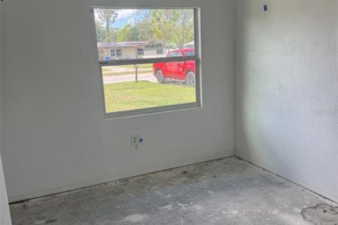 House in Largo, Florida 4 bedrooms, 109.9 sq.m. № 2396418 - photo 10