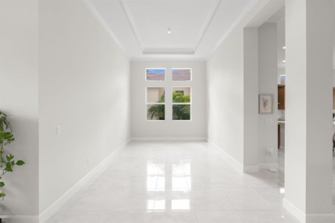 House in Westlake, Florida 4 bedrooms, 310.85 sq.m. № 2083391 - photo 12