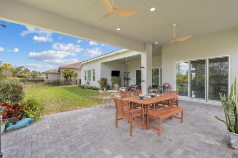 House in Westlake, Florida 4 bedrooms, 310.85 sq.m. № 2083391 - photo 14