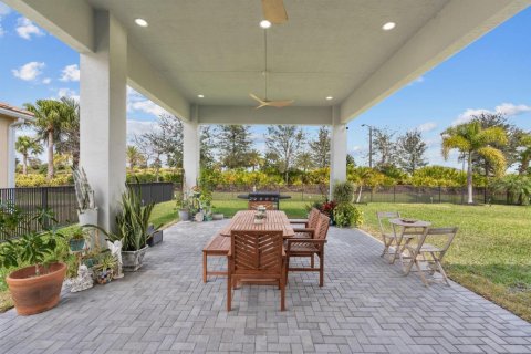 House in Westlake, Florida 4 bedrooms, 310.85 sq.m. № 2083391 - photo 15