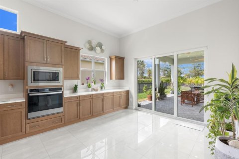 House in Westlake, Florida 4 bedrooms, 310.85 sq.m. № 2083391 - photo 24