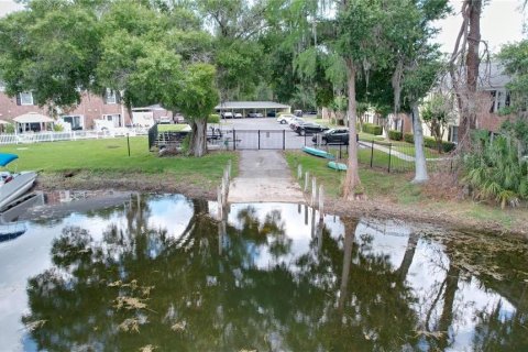 Condo in Tampa, Florida, 1 bedroom  № 2378957 - photo 17