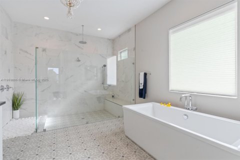 Купить виллу или дом в Палм-Бич-Гарденс, Флорида 5 спален, 345.41м2, № 1973276 - фото 22