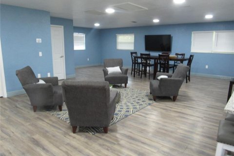 Condominio en alquiler en Saint Petersburg, Florida, 2 dormitorios, 80.82 m2 № 1912465 - foto 25