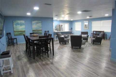 Condominio en alquiler en Saint Petersburg, Florida, 2 dormitorios, 80.82 m2 № 1912465 - foto 27