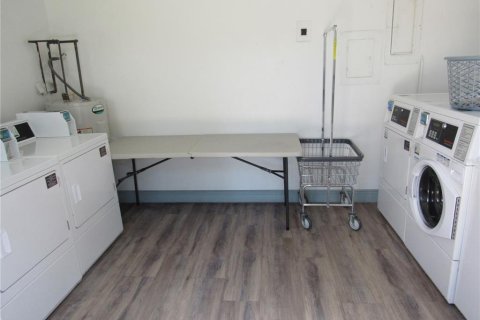 Condominio en alquiler en Saint Petersburg, Florida, 2 dormitorios, 80.82 m2 № 1912465 - foto 16