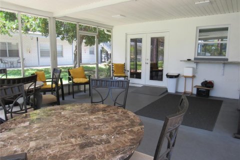 Condominio en alquiler en Saint Petersburg, Florida, 2 dormitorios, 80.82 m2 № 1912465 - foto 30