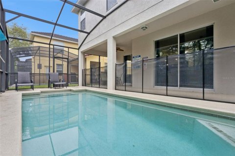 Casa en venta en Kissimmee, Florida, 6 dormitorios, 305.74 m2 № 2206381 - foto 30