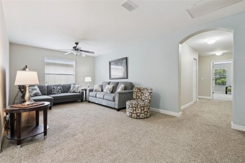 Casa en venta en Kissimmee, Florida, 6 dormitorios, 305.74 m2 № 2206381 - foto 14