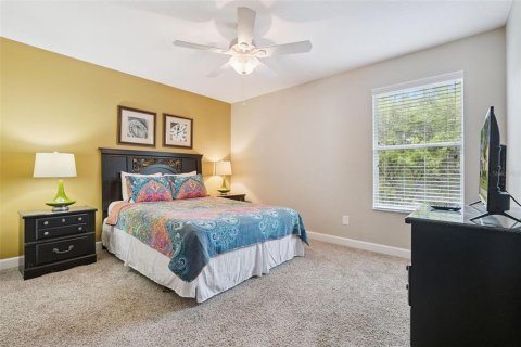 Casa en venta en Kissimmee, Florida, 6 dormitorios, 305.74 m2 № 2206381 - foto 17
