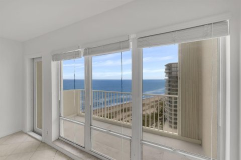 Condo in Pompano Beach, Florida, 2 bedrooms  № 2250557 - photo 8