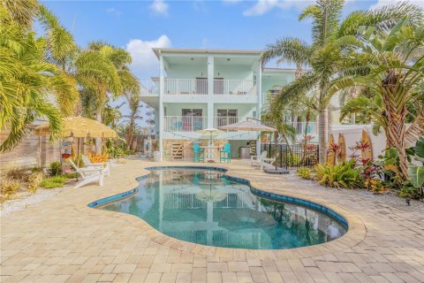 Villa ou maison à vendre à New Smyrna Beach, Floride: 3 chambres, 178.37 m2 № 1544149 - photo 1