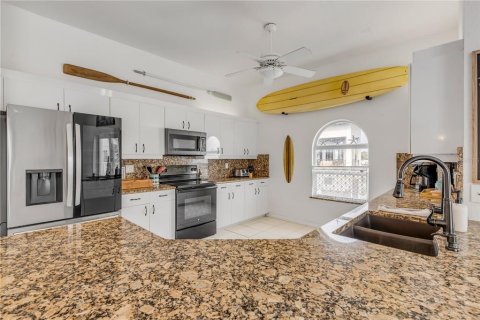 Villa ou maison à vendre à New Smyrna Beach, Floride: 3 chambres, 178.37 m2 № 1544149 - photo 23