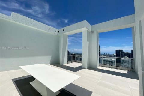 Купить кондоминиум в Майами, Флорида 2 спальни, 195.75м2, № 2025494 - фото 26
