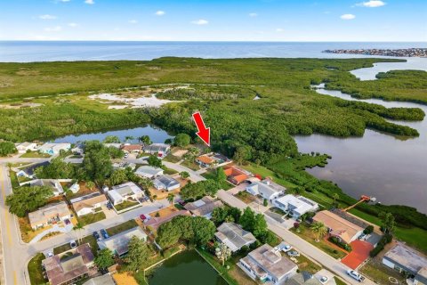Casa en New Port Richey, Florida 2 dormitorios, 99.22 m2 № 2116384
