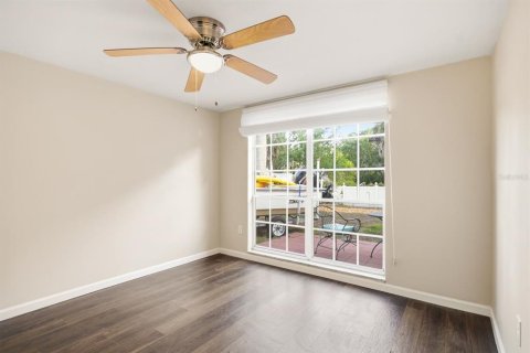House in New Port Richey, Florida 2 bedrooms, 99.22 sq.m. № 2116384 - photo 29