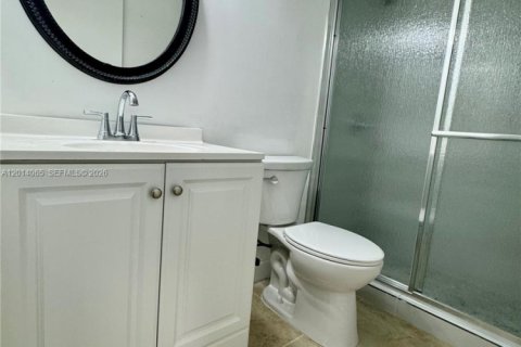 Apartment in Miami, Florida 2 bedrooms, 100.71 sq.m. № 2076153 - photo 6