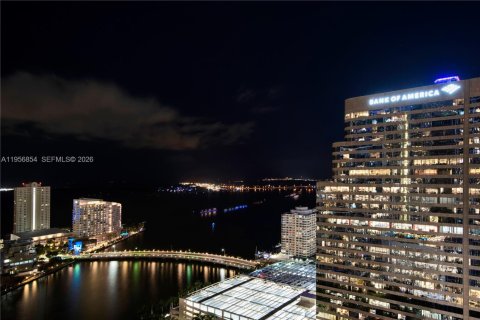 Condominio en venta en Miami, Florida, 2 dormitorios, 135.54 m2 № 2090129 - foto 14