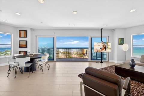Copropriété à vendre à Daytona Beach, Floride: 3 chambres, 230.4 m2 № 2233050 - photo 7