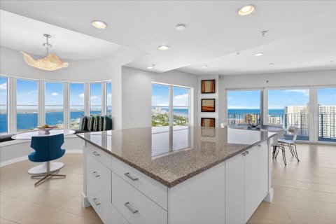 Copropriété à vendre à Daytona Beach, Floride: 3 chambres, 230.4 m2 № 2233050 - photo 12