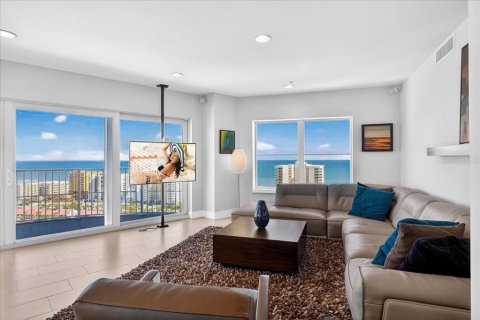 Copropriété à vendre à Daytona Beach, Floride: 3 chambres, 230.4 m2 № 2233050 - photo 4