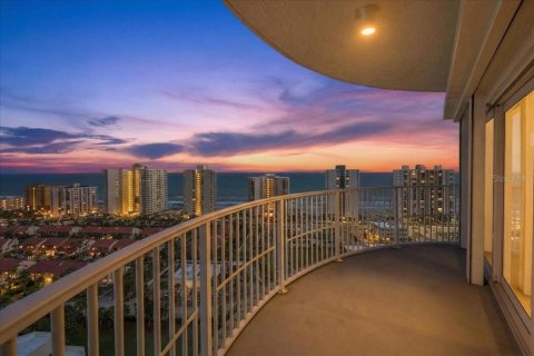 Copropriété à vendre à Daytona Beach, Floride: 3 chambres, 230.4 m2 № 2233050 - photo 2
