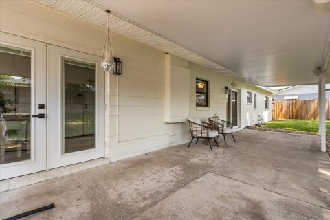 House in Altamonte Springs, Florida 3 bedrooms, 124.86 sq.m. № 1918333 - photo 21