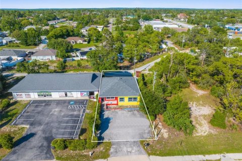 Commercial property in Spring Hill, Florida 187.2 sq.m. № 1750801 - photo 2