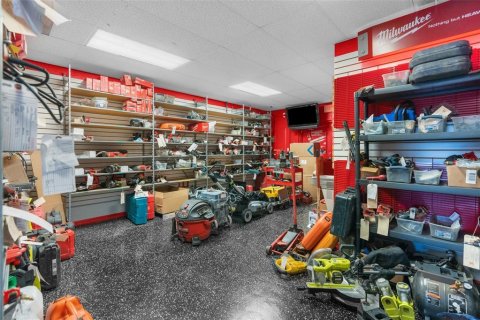 Commercial property in Spring Hill, Florida 187.2 sq.m. № 1750801 - photo 19