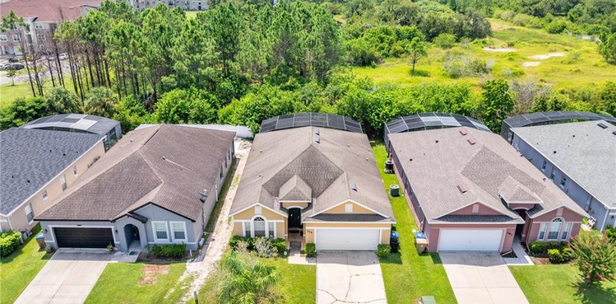 Casa en Kissimmee, Florida 4 dormitorios, 166.95 m2 № 1911743