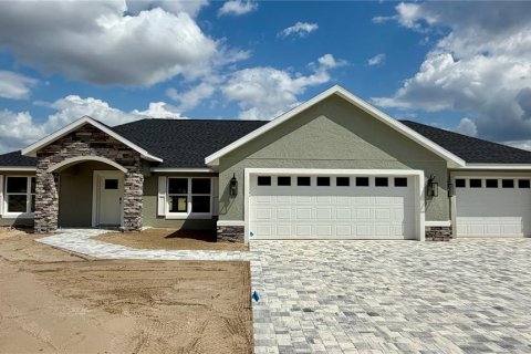 Villa ou maison à Dunnellon, Floride 3 chambres, 147.9 m2 № 2103911