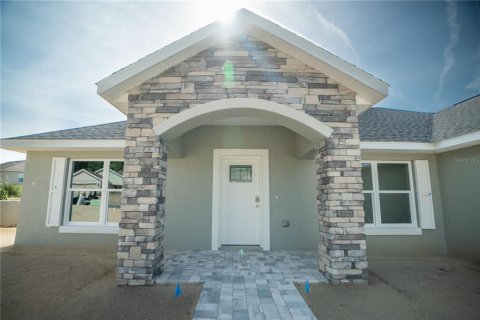 House in Dunnellon, Florida 3 bedrooms, 147.9 sq.m. № 2103911 - photo 5