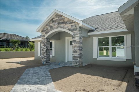 House in Dunnellon, Florida 3 bedrooms, 147.9 sq.m. № 2103911 - photo 2