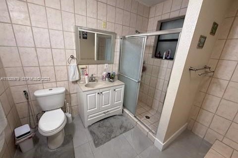 Casa en venta en Miami Gardens, Florida, 4 dormitorios, 152.55 m2 № 1988046 - foto 13