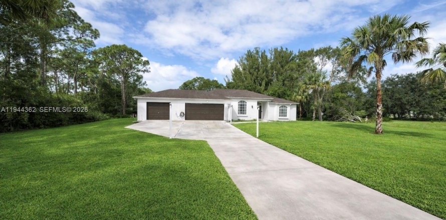 Casa en St. Lucie, Florida 3 dormitorios № 2002107