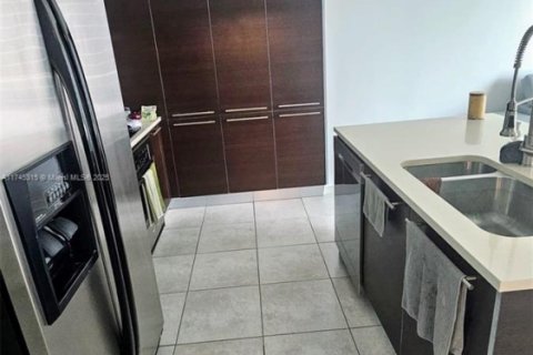 Condominio en venta en Miami, Florida, 1 dormitorio, 72.46 m2 № 1748751 - foto 5
