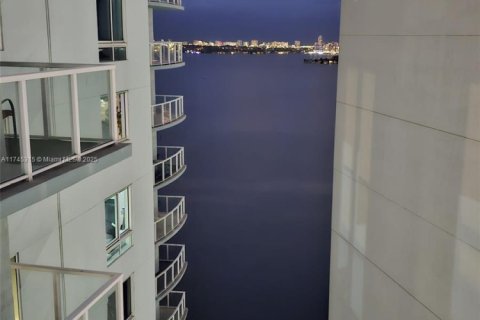 Condominio en venta en Miami, Florida, 1 dormitorio, 72.46 m2 № 1748751 - foto 15