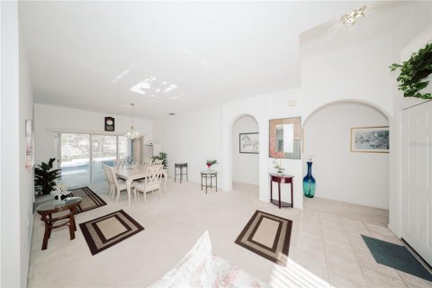 House in Kissimmee, Florida 4 bedrooms, 215.35 sq.m. № 1549972 - photo 6