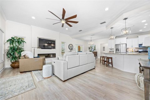 House in Live Oak, Florida 2 bedrooms, 164.99 sq.m. № 1598618 - photo 6